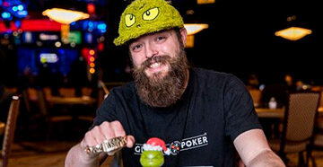 Дэвид Мозес стал победителем турнира Crazy Eights и выиграл первый золотой браслет WSOP