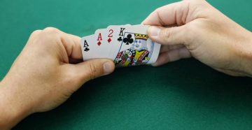 Как играть в покер Омаха