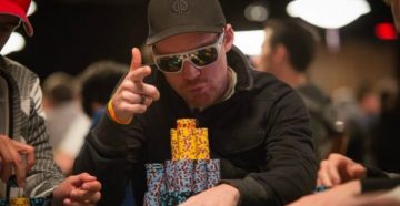 Как научиться играть в профессиональный покер